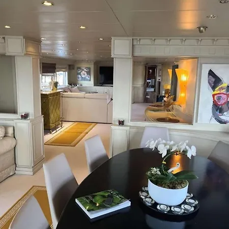 Botel Riva 130 Cannes