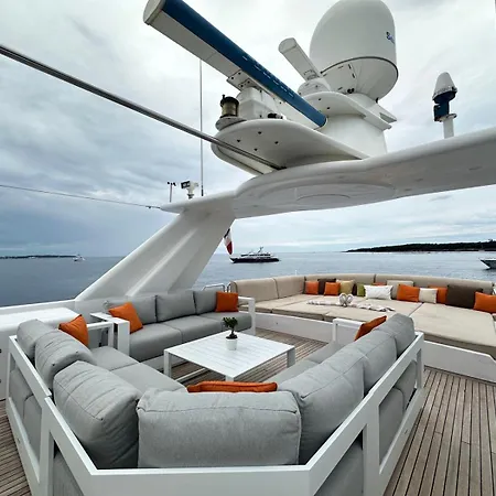 Riva 130 Botel Cannes